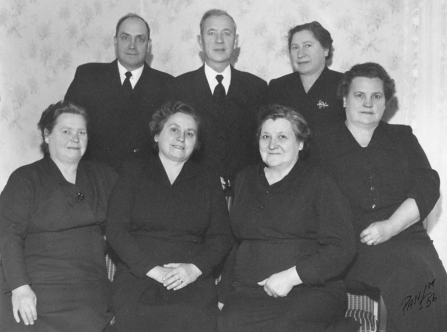 Klicka p� bilden f�r att se 7 av syskonen Nordin